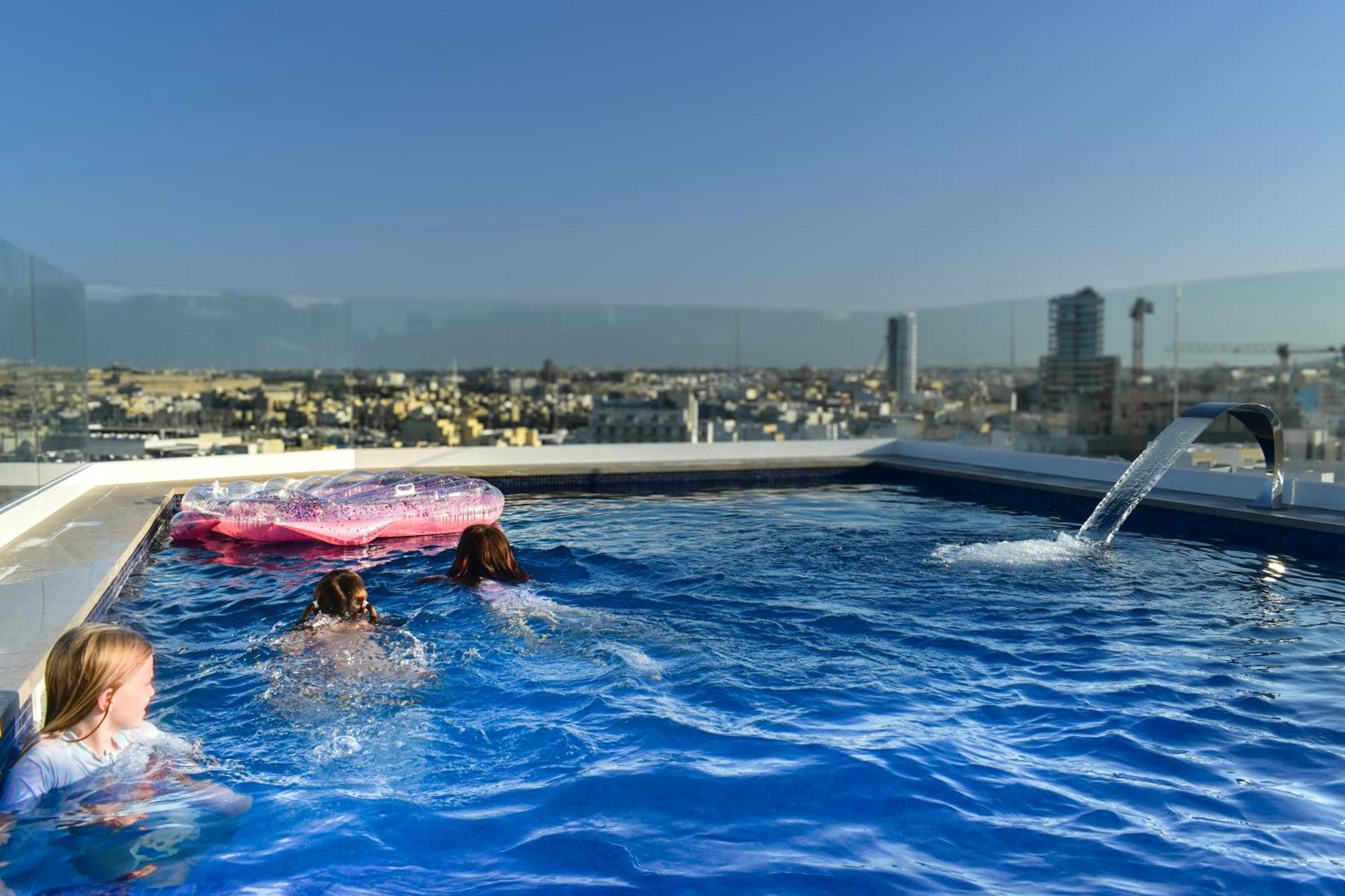Cast Apartments Gzira ภายนอก รูปภาพ